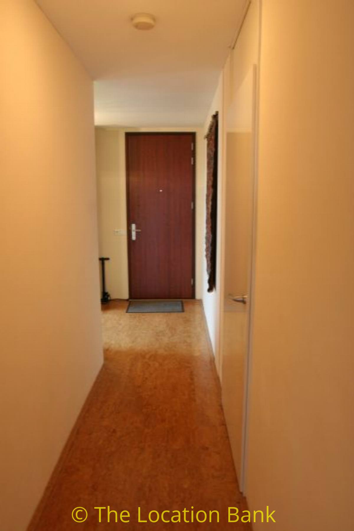 Flur mit frontdoor