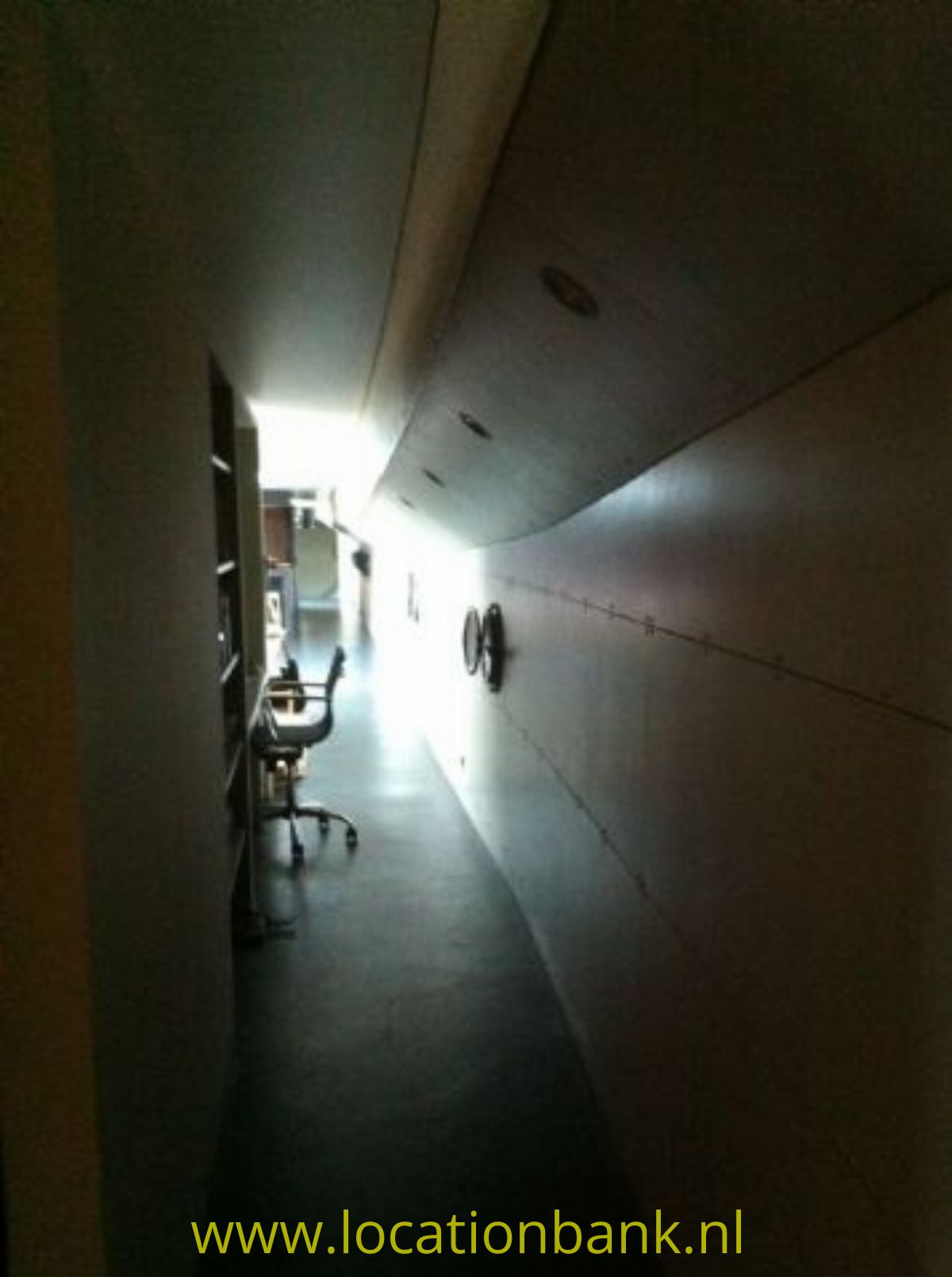 (doorkijk) van voor naar achter