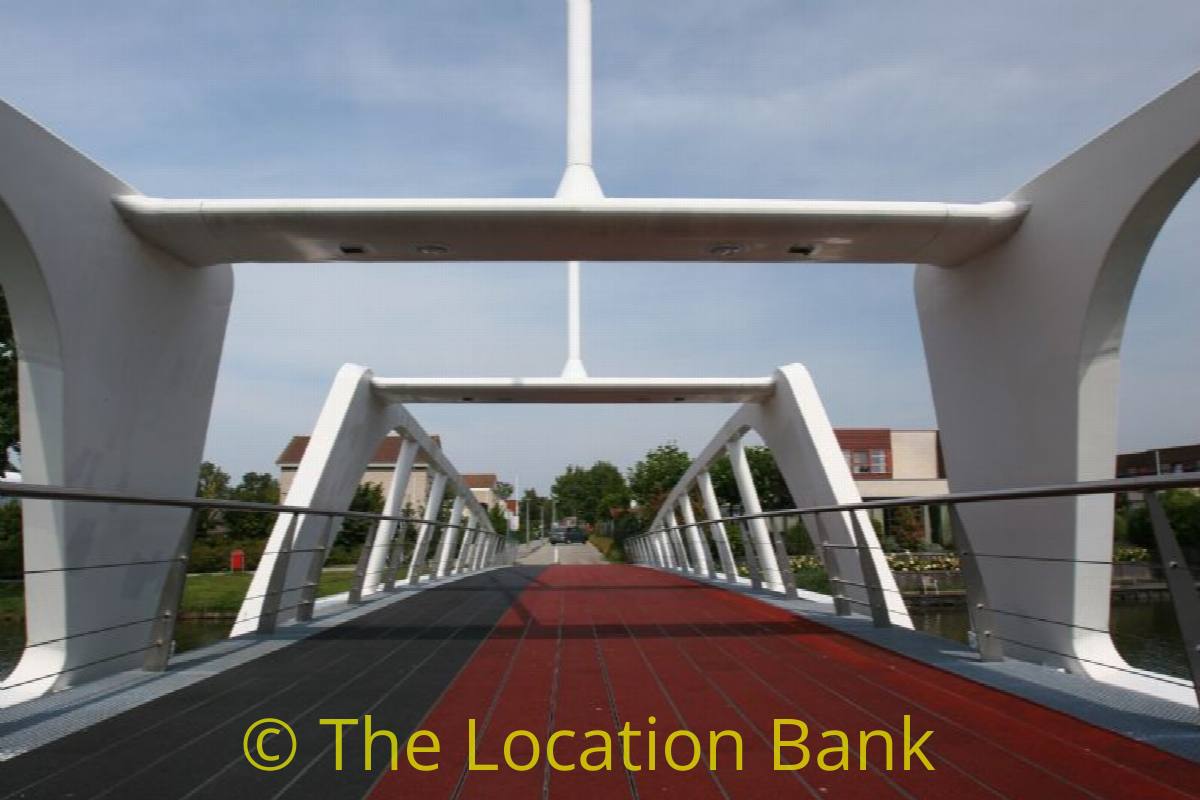 Moderne Brücke