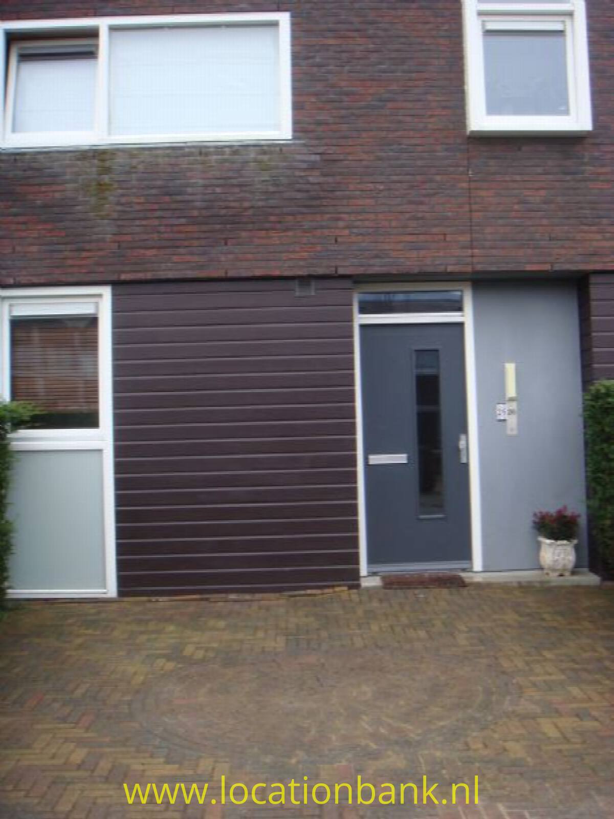 frontdoor