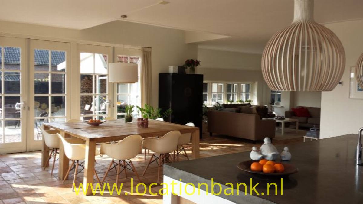 offene K&uuml;che in Wohnzimmer