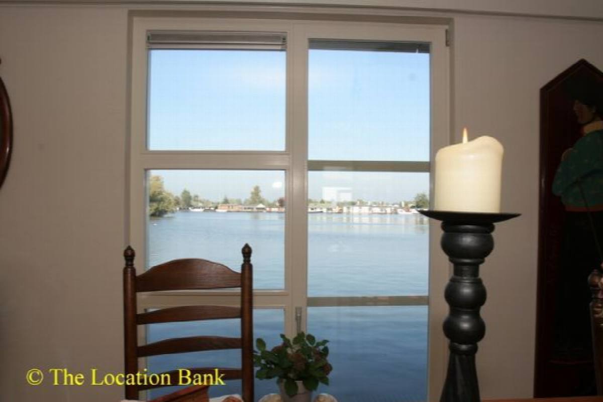 view from the Wohnzimmer on Hausboot