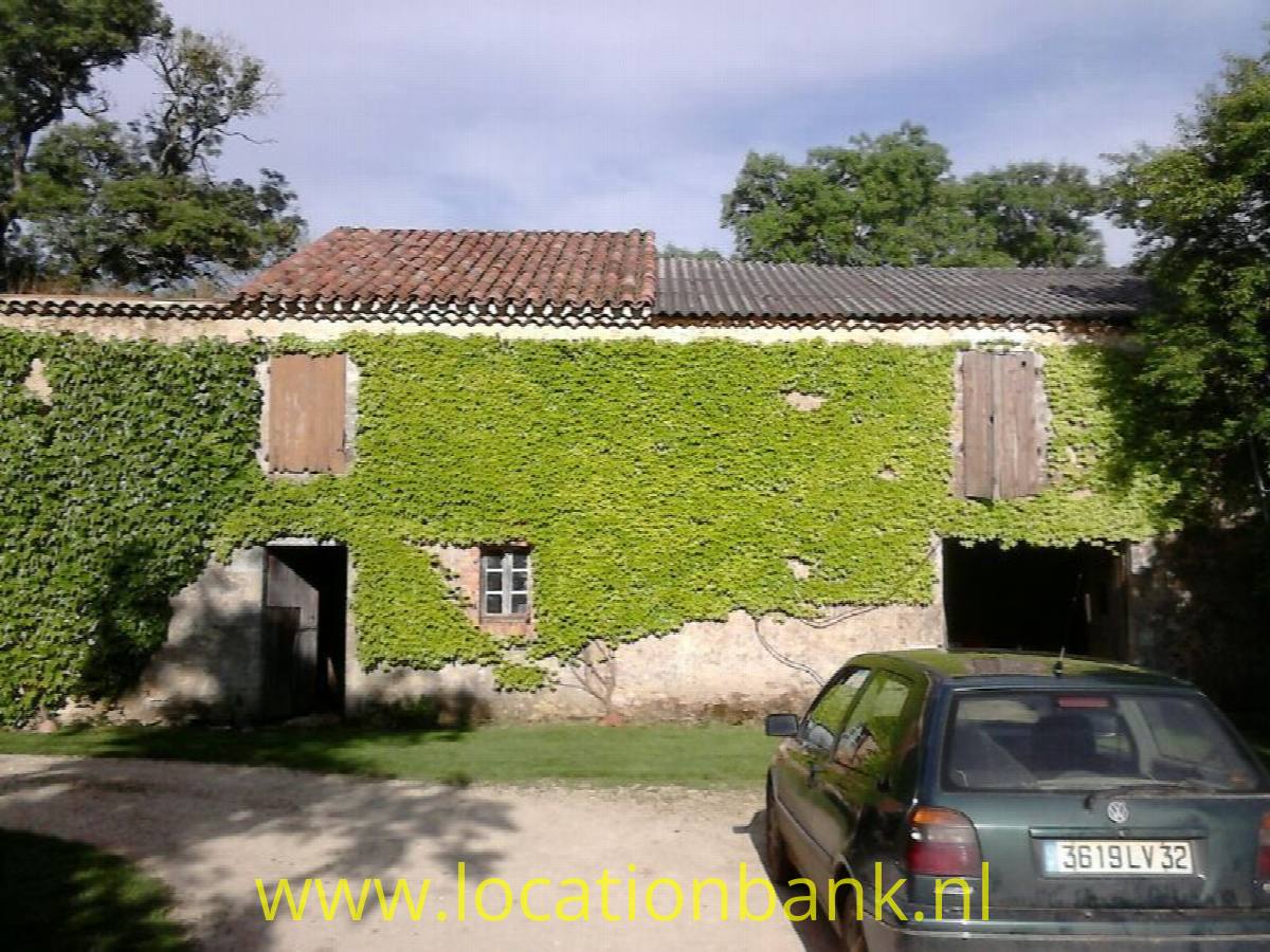 barn