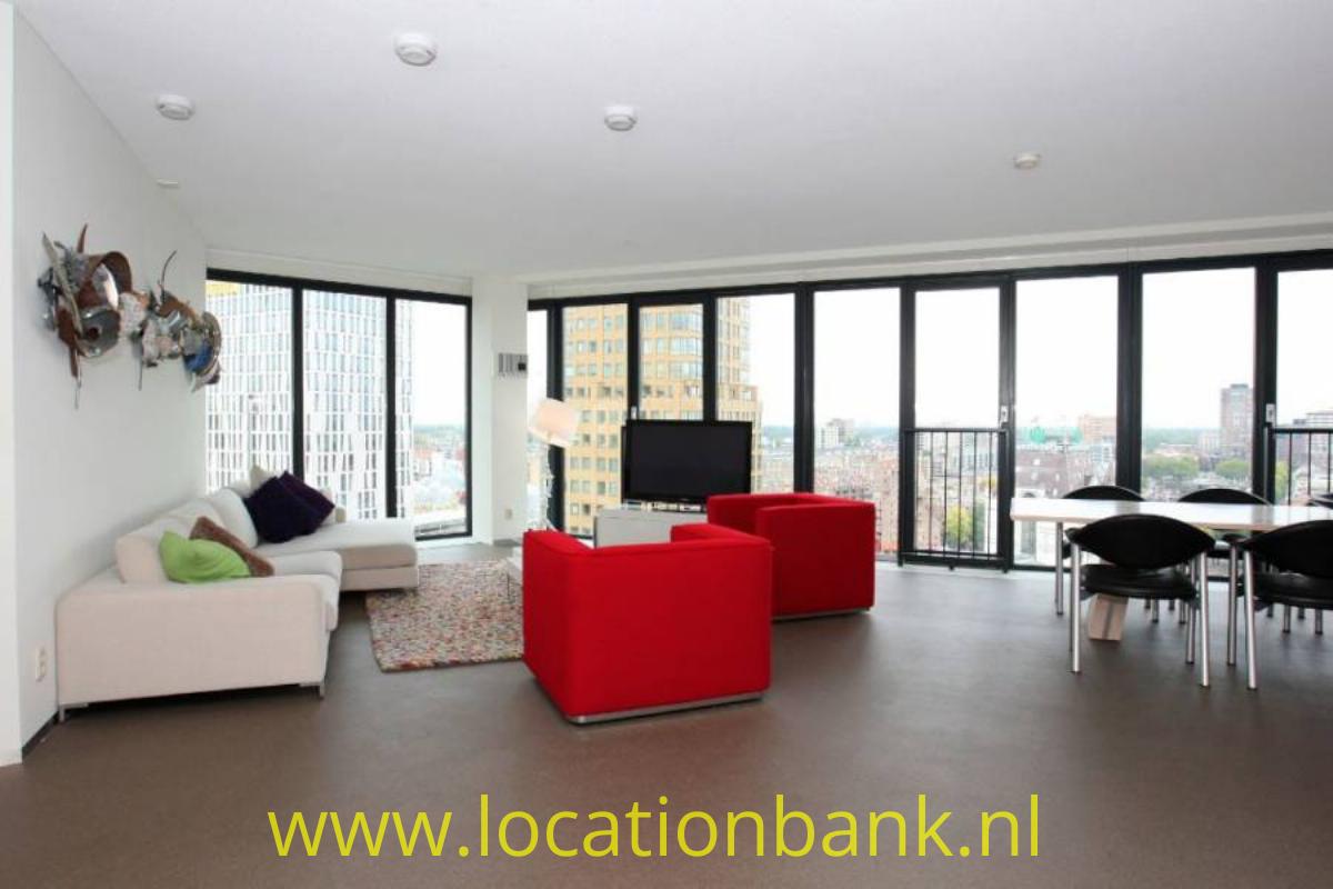 moderne loft met uitzicht over Rotterdam