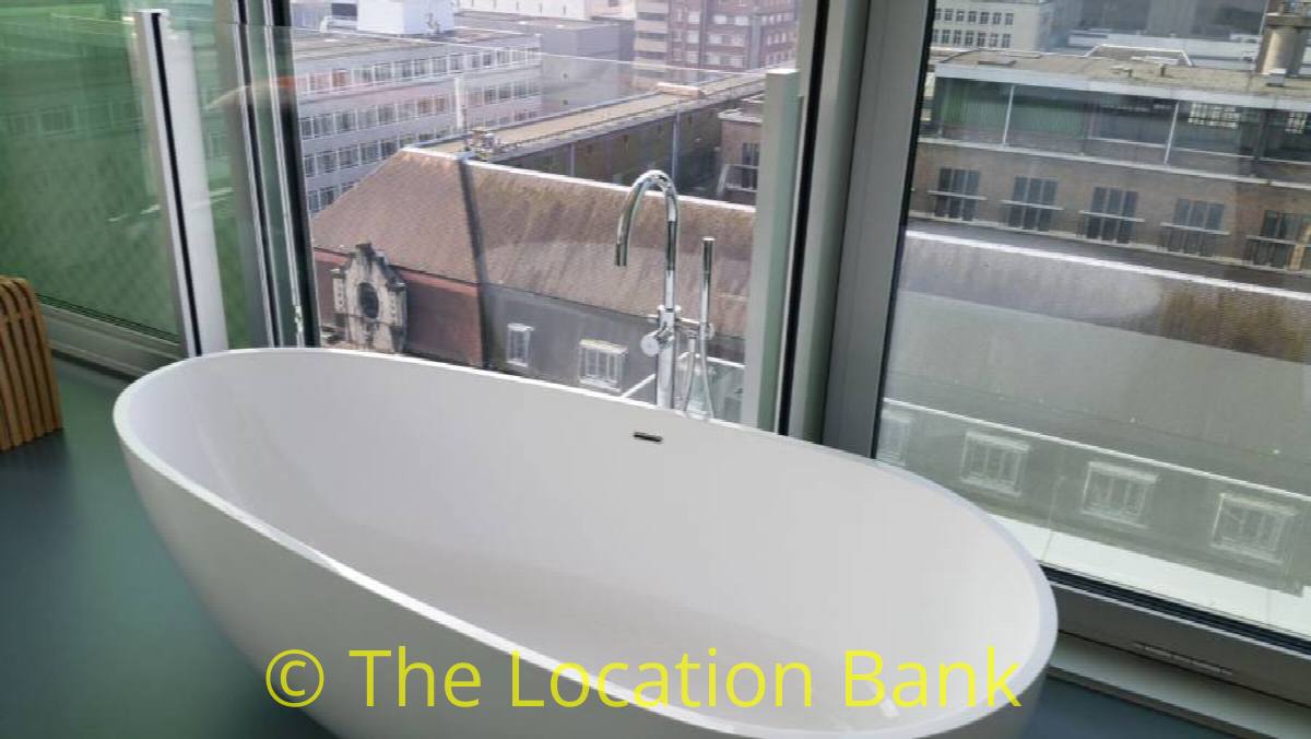 badkuip open badkamer