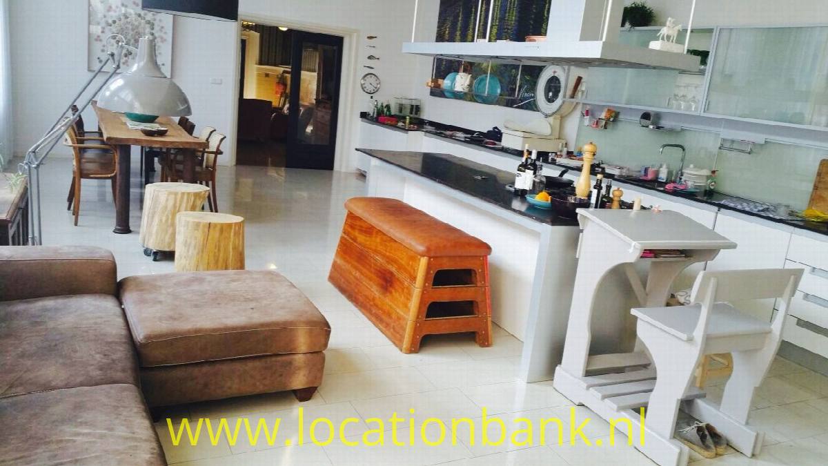 Wohnzimmer mit offene K�che