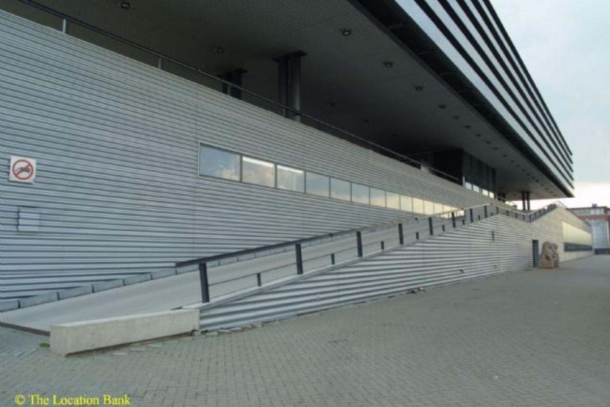 Modern grafisch gebouw