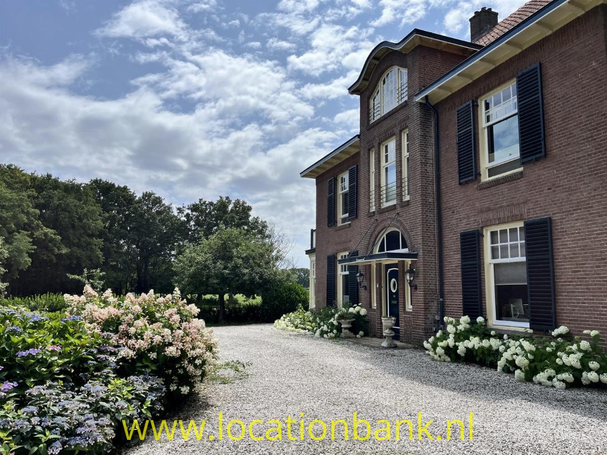 oprijlaan