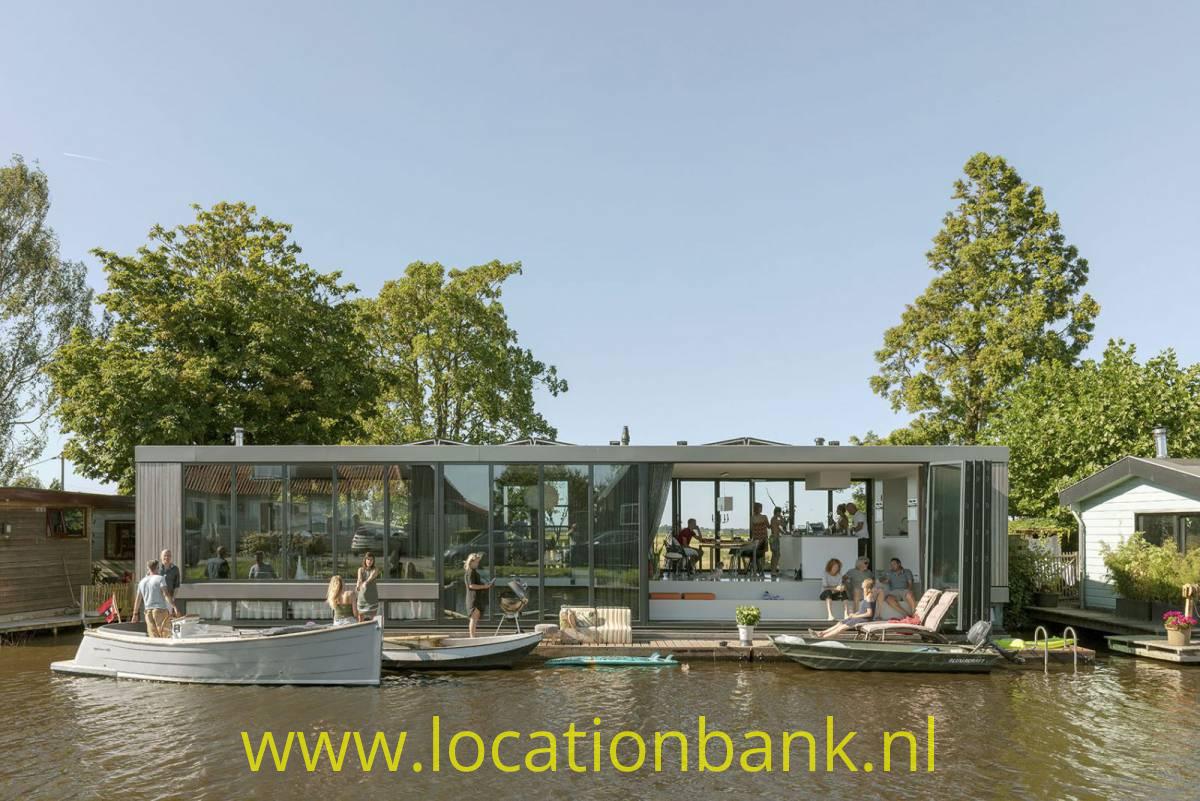 moderne woonark watervilla woonschip