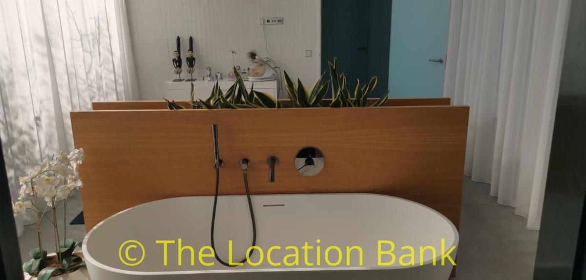 ligbad in slaapkamer