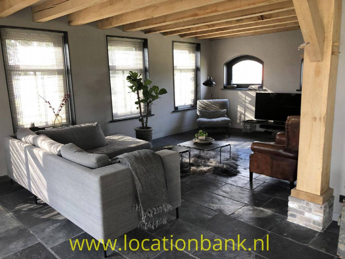 Wohnzimmer mit Holz Balken
