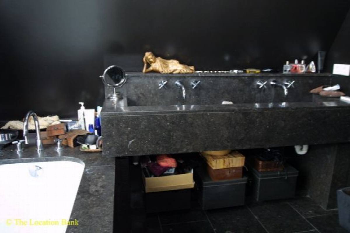 Black Badezimmer