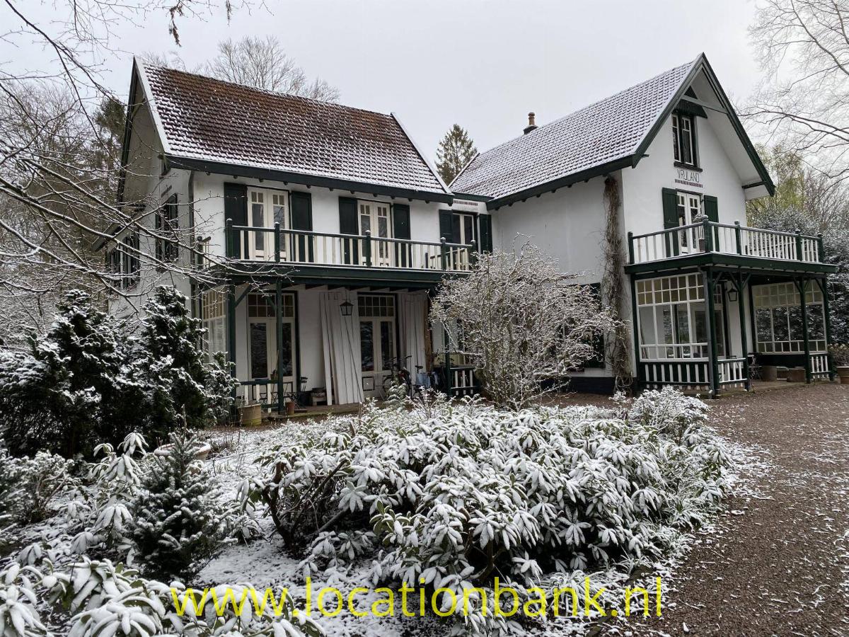 Huis met sneeuw