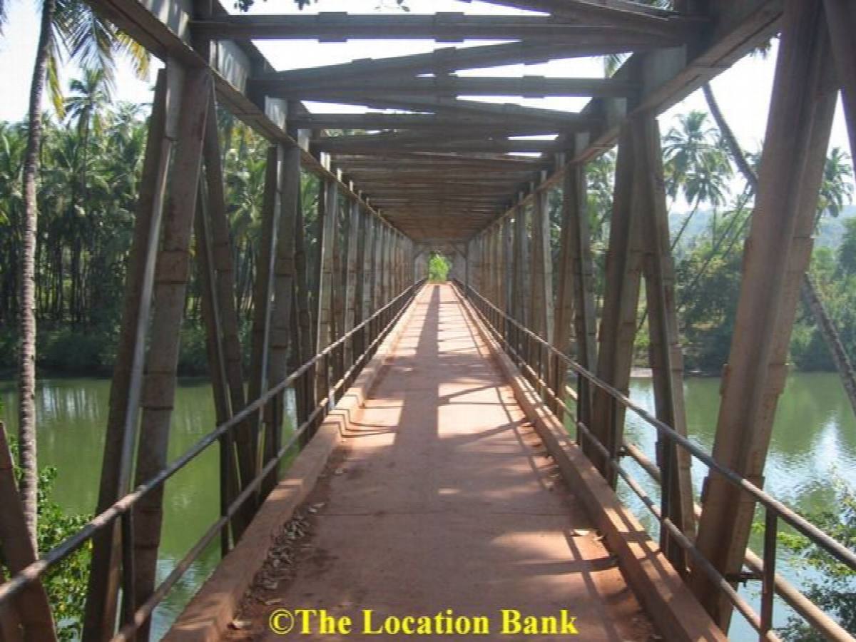 Industrial prewar Indian Br&uuml;cke