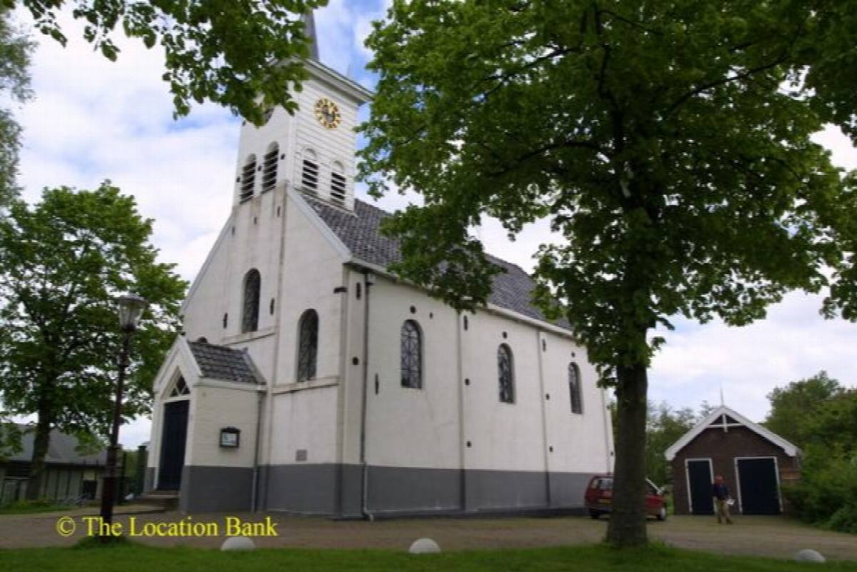 Church mit wooden interior