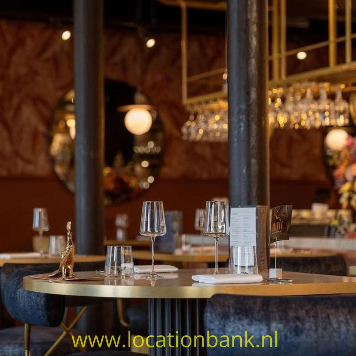 Entrée van het restaurant 