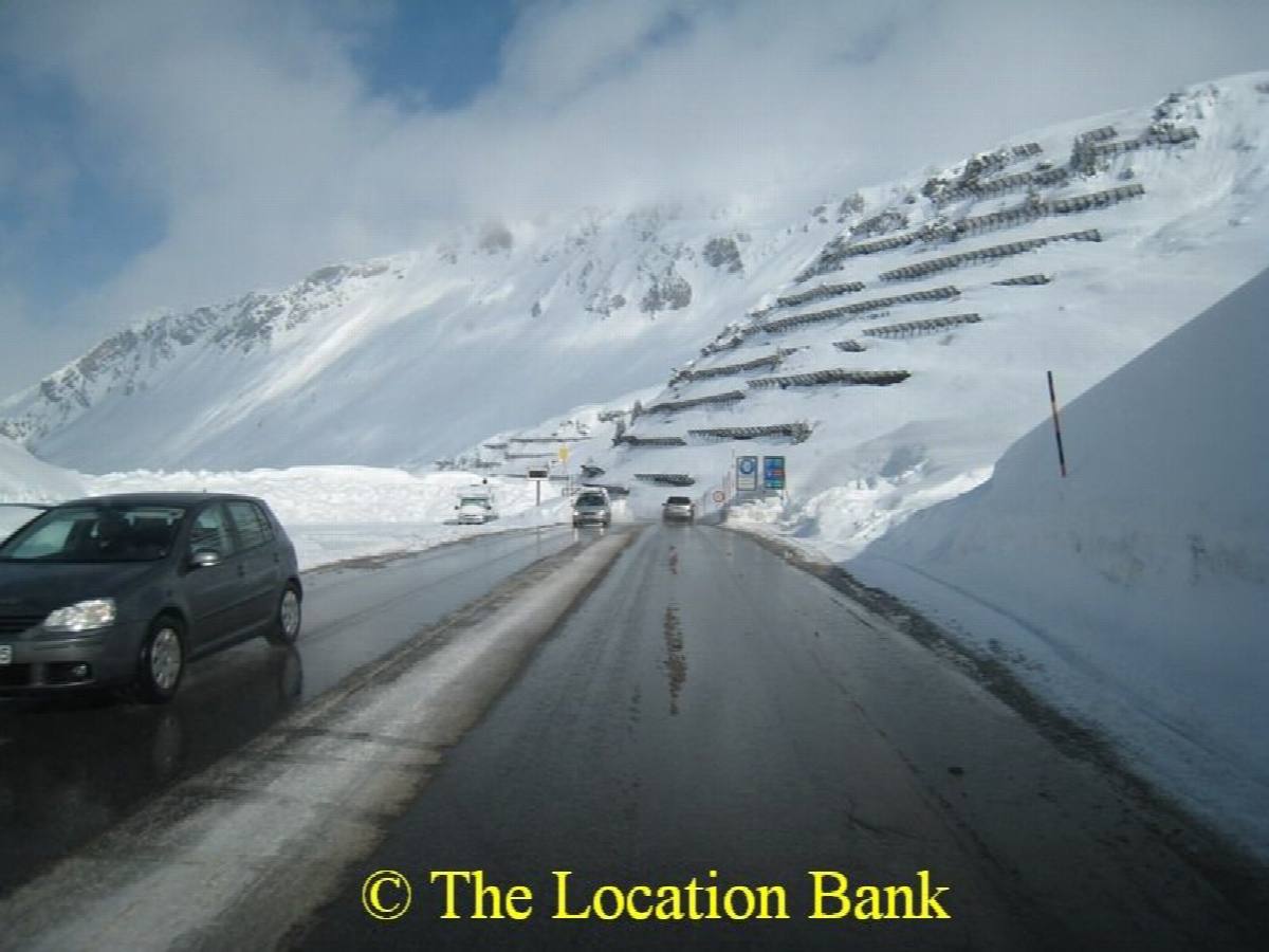Winter Stra&szlig;e in the mountains