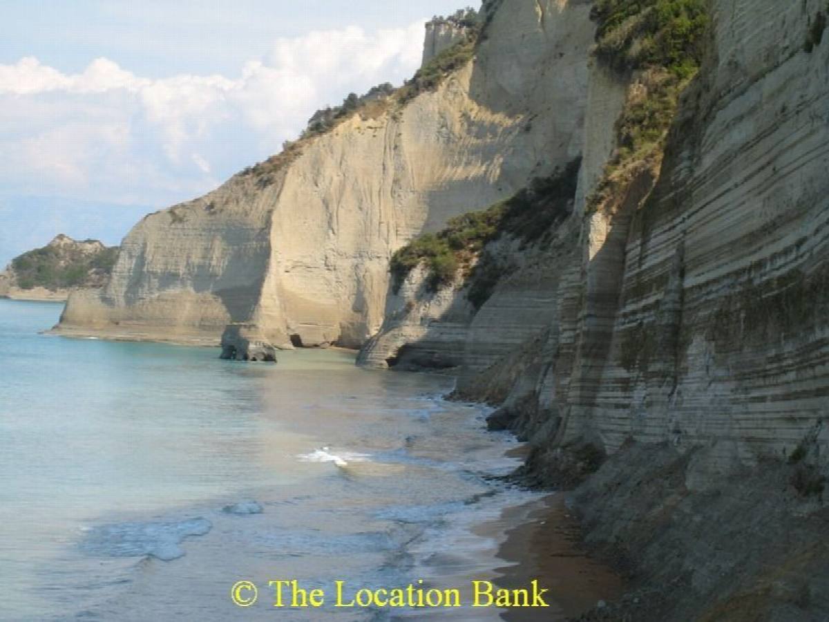 Beach und cliffs