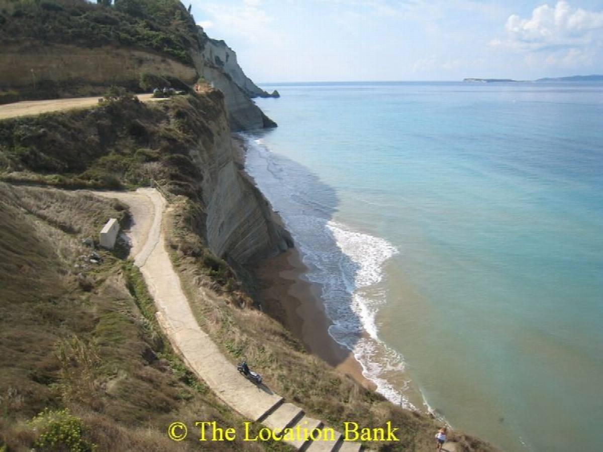 Beach und cliffs
