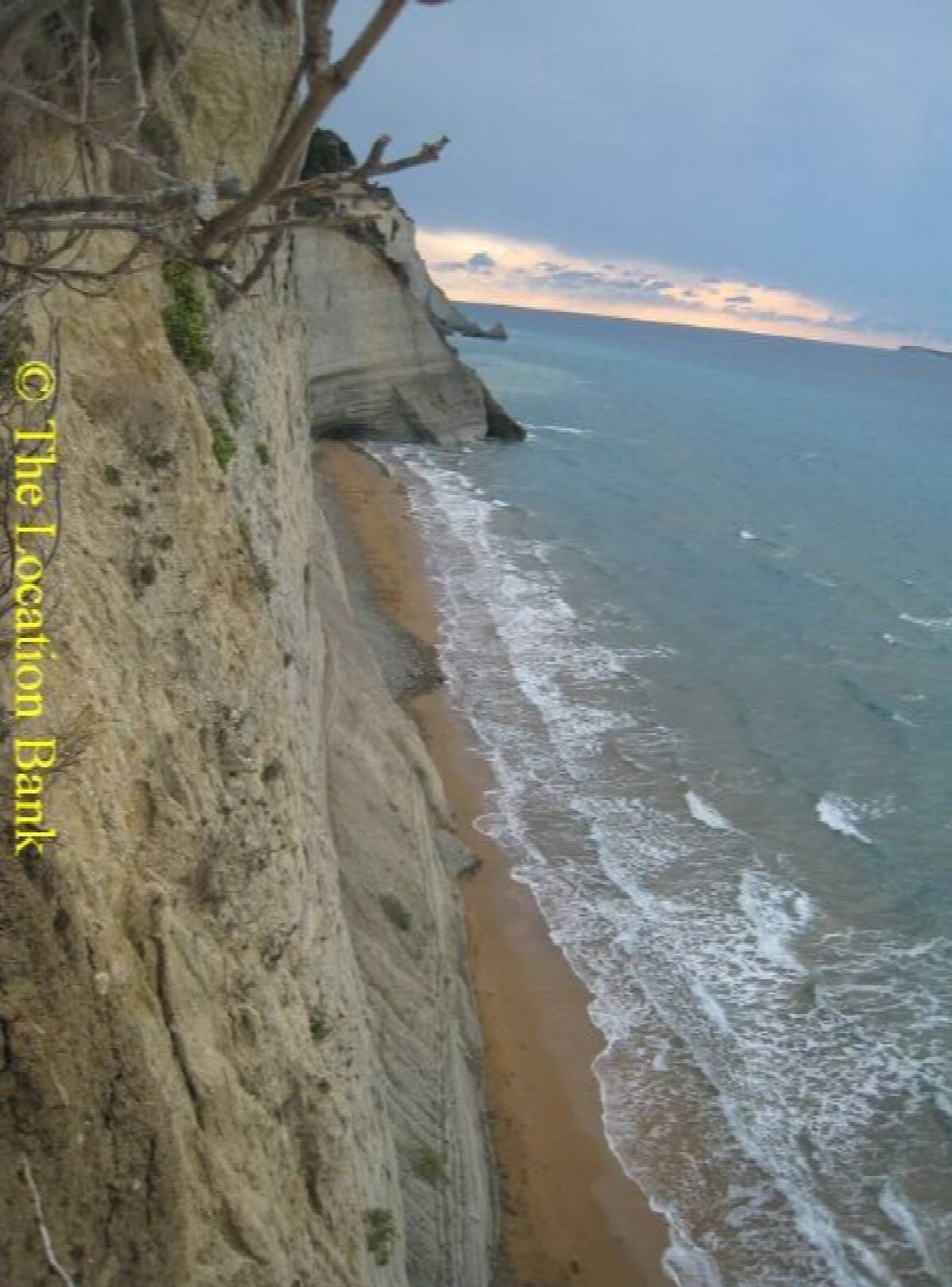Beach und cliffs