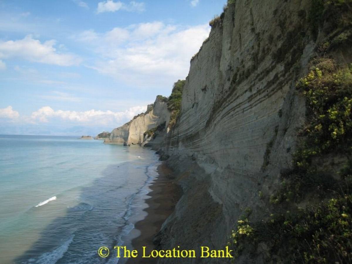 Beach und cliffs