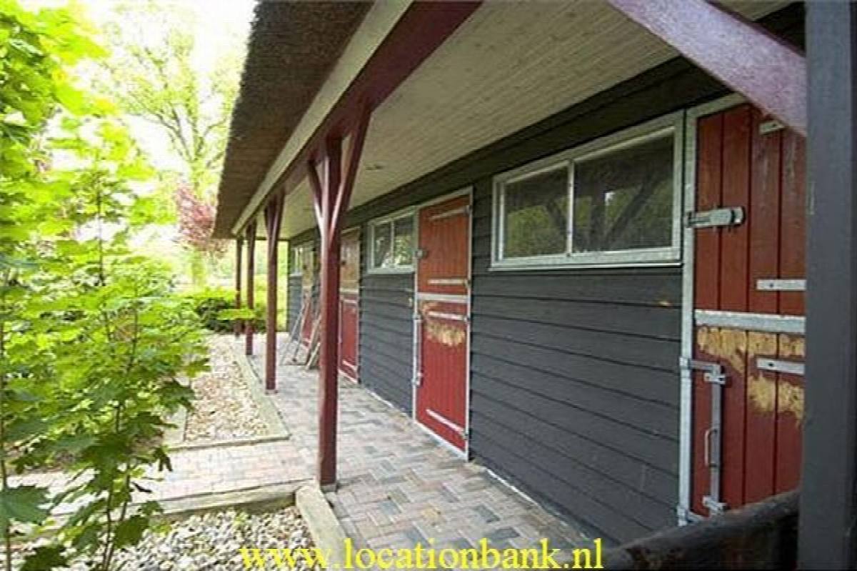 paardenstallen
