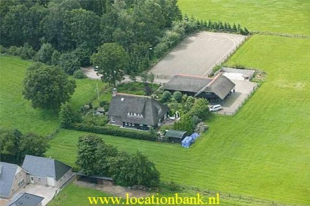 Woon Boerderij met paardenstallen