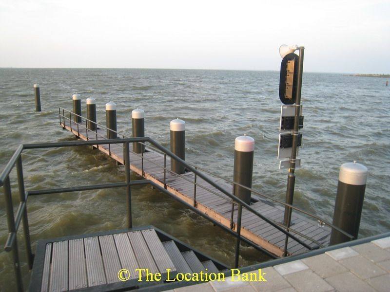 landing stage