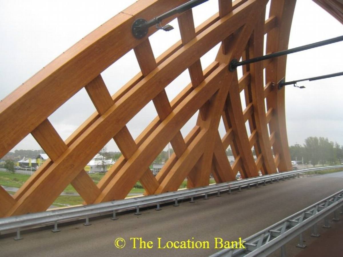 Moderne Brücke