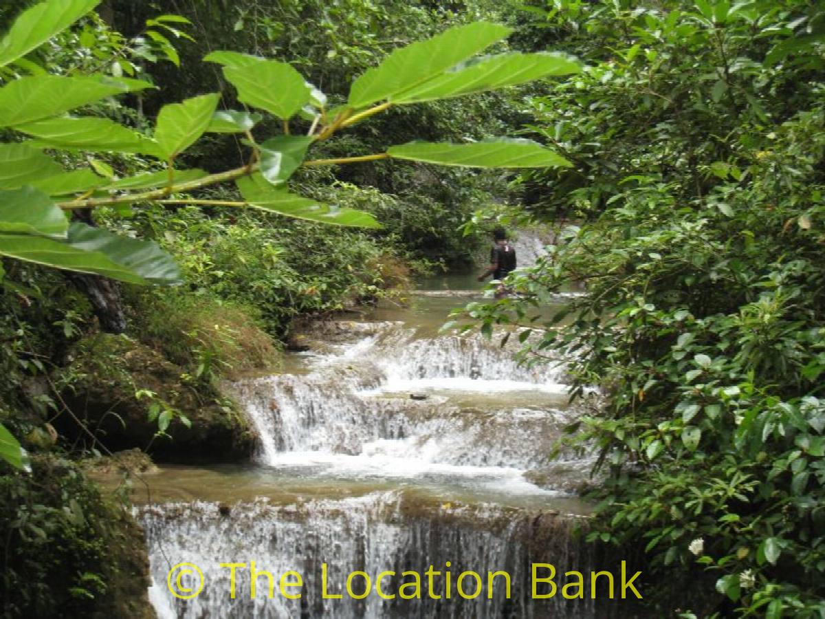 tropical Wasserfall