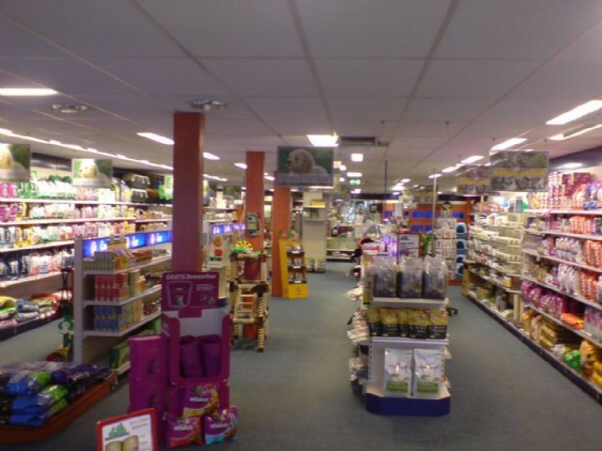 Pet store