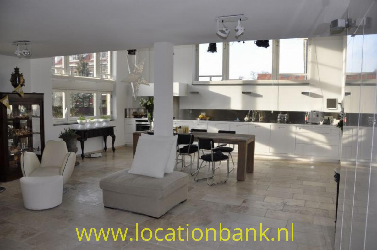 Ruime industriele Loft met open keuken