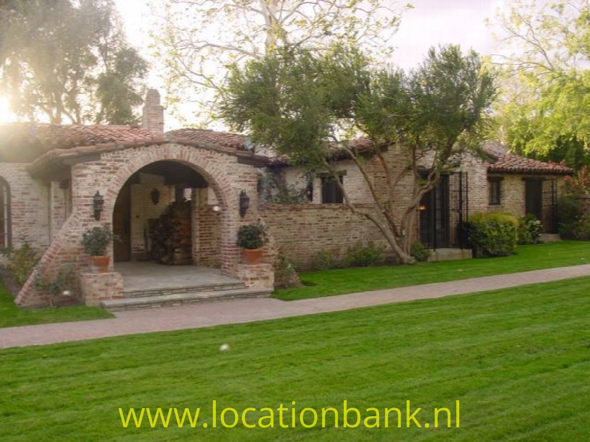 Adobe House