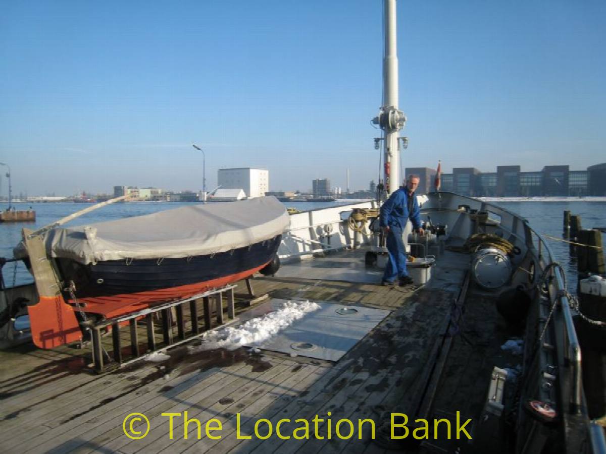 Marine vessel oder Schiff