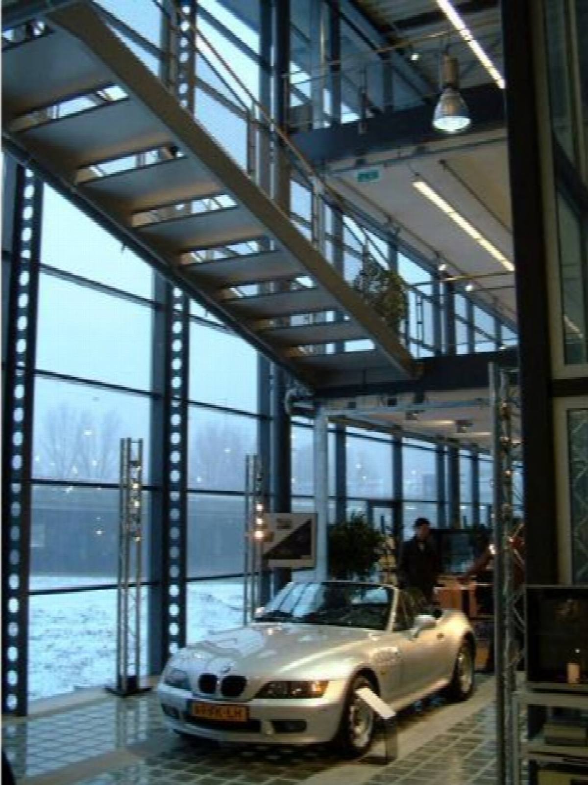 Auto-Center Ausstellungsraum