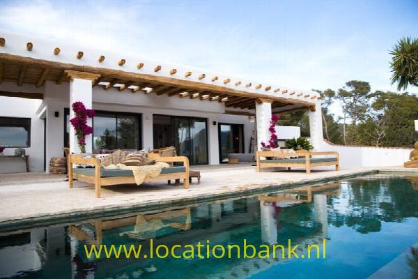 filmlocatie Villa in spanje met prive zwembad.