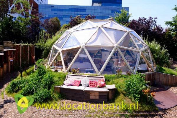 filmlocatie Dome en glazen huis architectuur