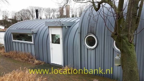 filmlocatie moderne woonark of woonboot