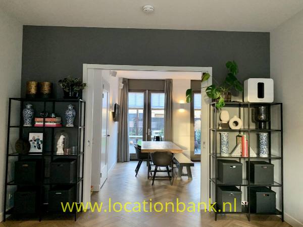 filmlocatie Modern huis met kamer ensuite