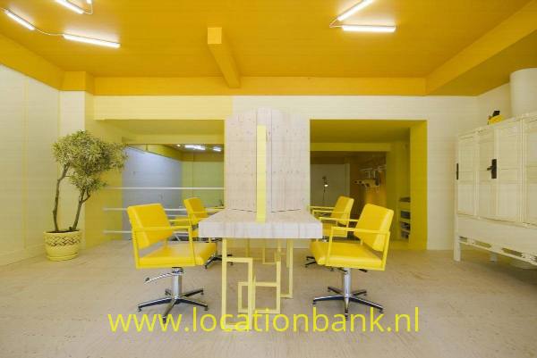 filmlocatie Gele studio en kapsalon kapper vergaderlocatie kantoor