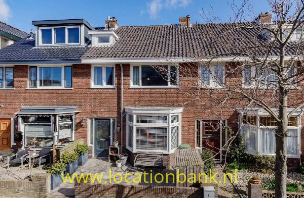 filmlocatie Huis klassiek rijtjeshuis tuintje voor