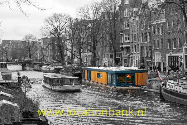 filmlocatie Woonboot op de gracht in Amsterdam Centrum