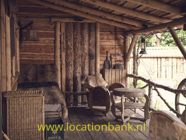 filmlocatie Blokhut Boshut westernhouse  houten huis bos natuurhuisje western