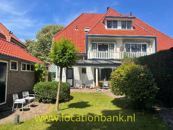 filmlocatie Villa Klassieke villa met grote tuin en open keuken jaren 20 veel daglicht