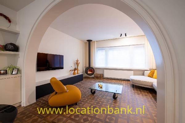 filmlocatie Villa directeurswoning uit interbellum periode dertiger jaren woning uit 1937 Retro huis vintage huis