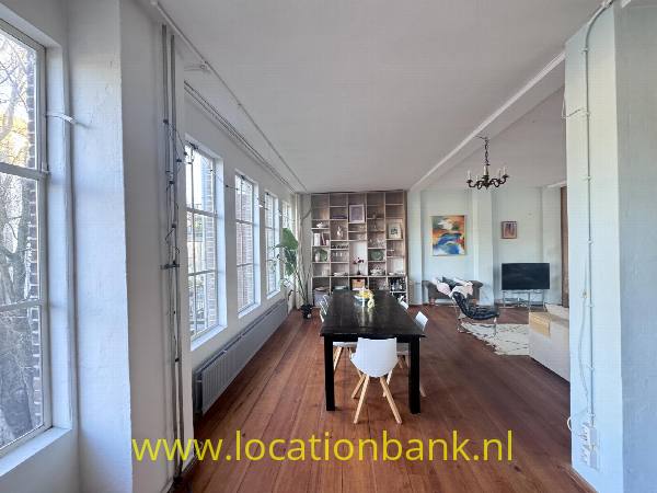 filmlocatie Huis appartement in de Jordaan met 4 slaapkamers en grote lichte woonkamer met veel daglicht