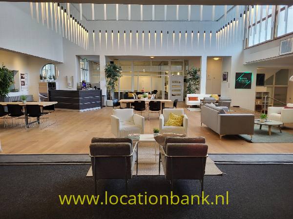 filmlocatie Kantoor gebouw Modernistisch architectuur in corbusier stijl vergaderlocatie