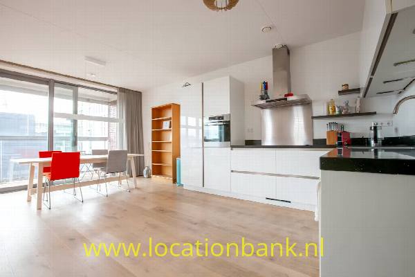 filmlocatie Appartement minimalistisch apartement en woning in Amsterdam met veel daglicht