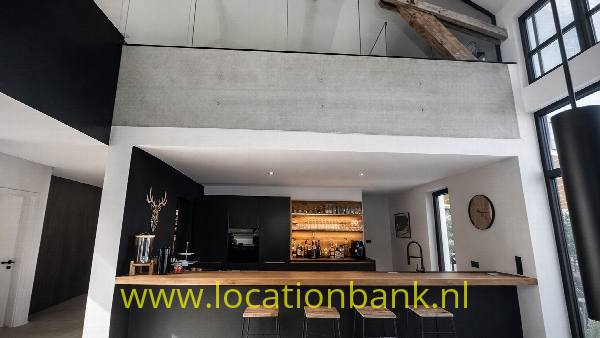 filmlocatie Moderne minimalistische villa met zwembad in Duitsland