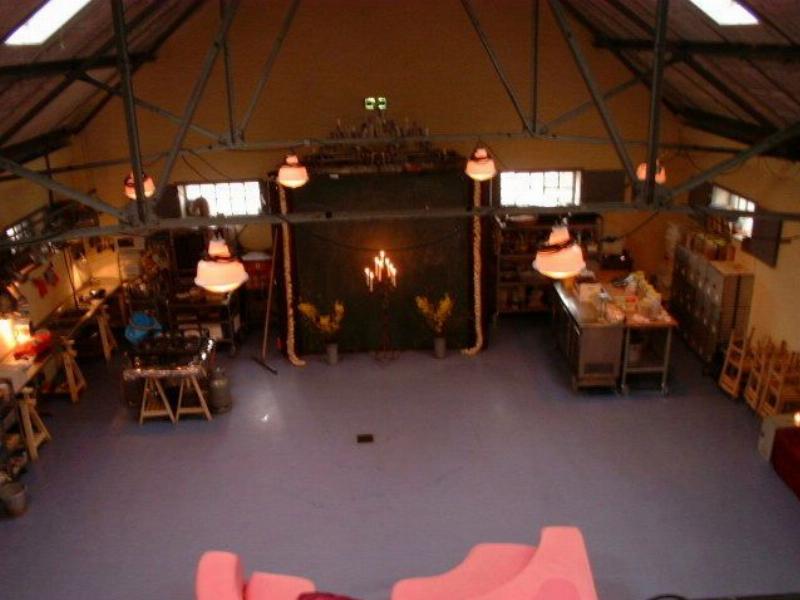 Cafe restaurant and loungeclub